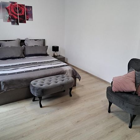 Апаратамент Deluxe1 Appartement Sveti Konstantin Buitenkant foto